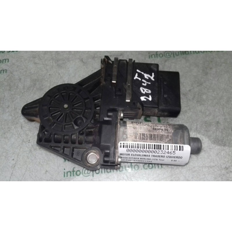 Recambio de motor elevalunas trasero izquierdo para skoda octavia berlina (1z3) tour referencia OEM IAM 0130821733 104419302 BOS