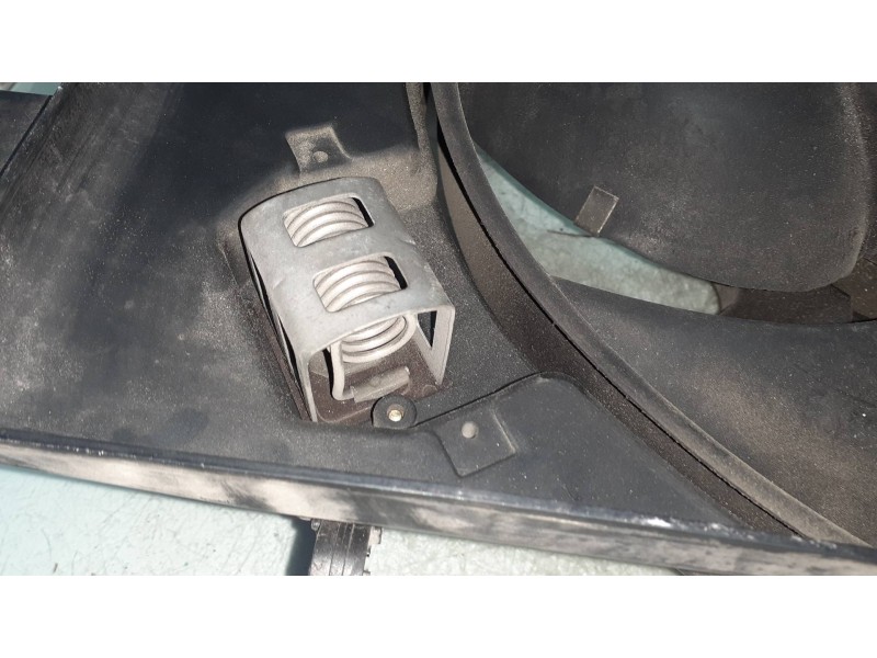 Recambio de electroventilador para alfa romeo 166 2.0 16v cat referencia OEM IAM 8240143  CONECTOR 2 PINES
