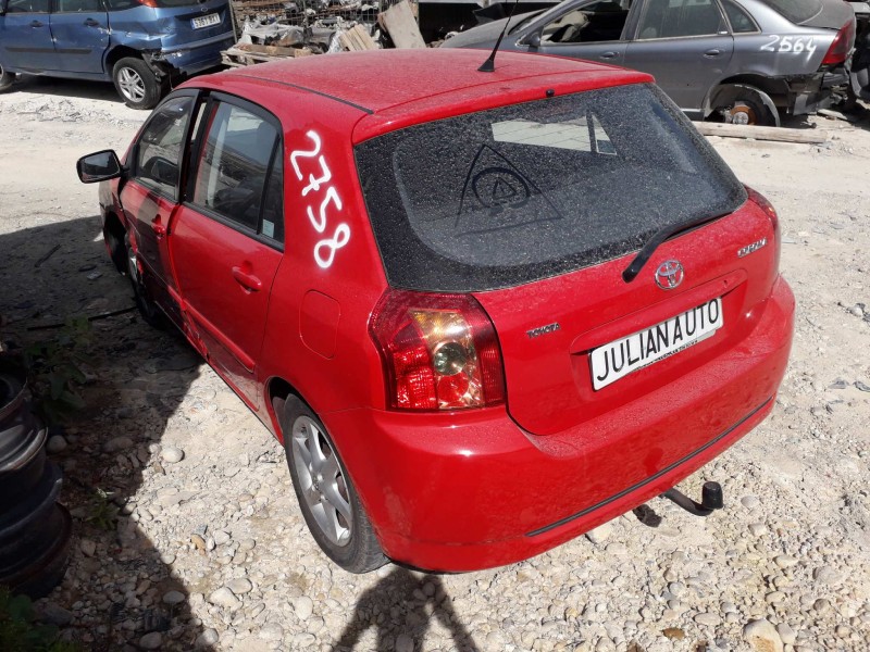 toyota corolla (e12) del año 2004