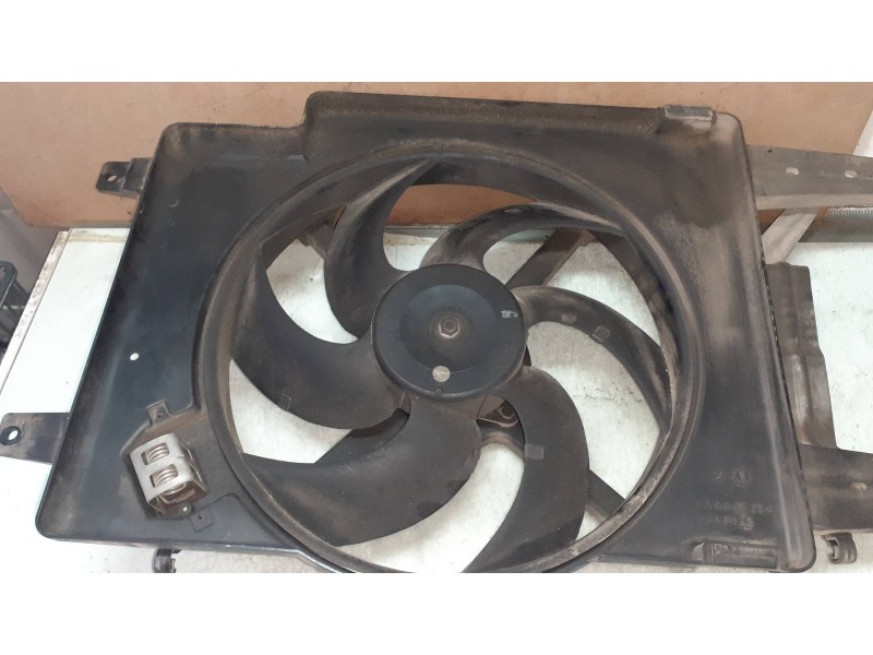 Recambio de electroventilador para alfa romeo 166 2.0 16v cat referencia OEM IAM 8240143  CONECTOR 2 PINES