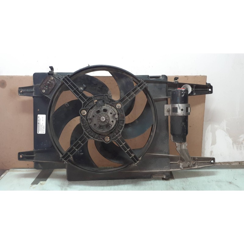 Recambio de electroventilador para alfa romeo 166 2.0 16v cat referencia OEM IAM 8240143  CONECTOR 2 PINES