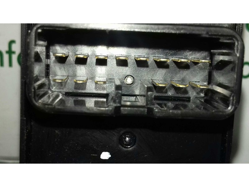 Recambio de mando elevalunas delantero izquierdo para peugeot 4007 business line referencia OEM IAM 8608A185 C8DD645MB 1920D1