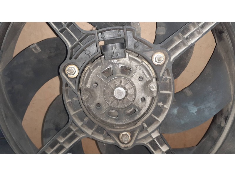 Recambio de electroventilador para alfa romeo 166 2.0 16v cat referencia OEM IAM 8240143  CONECTOR 2 PINES