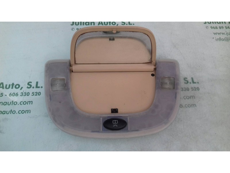 Recambio de luz interior para mercedes-benz clase c (w203) berlina 200 cdi (203.004) referencia OEM IAM A2208200301 ULO3730 TRAS