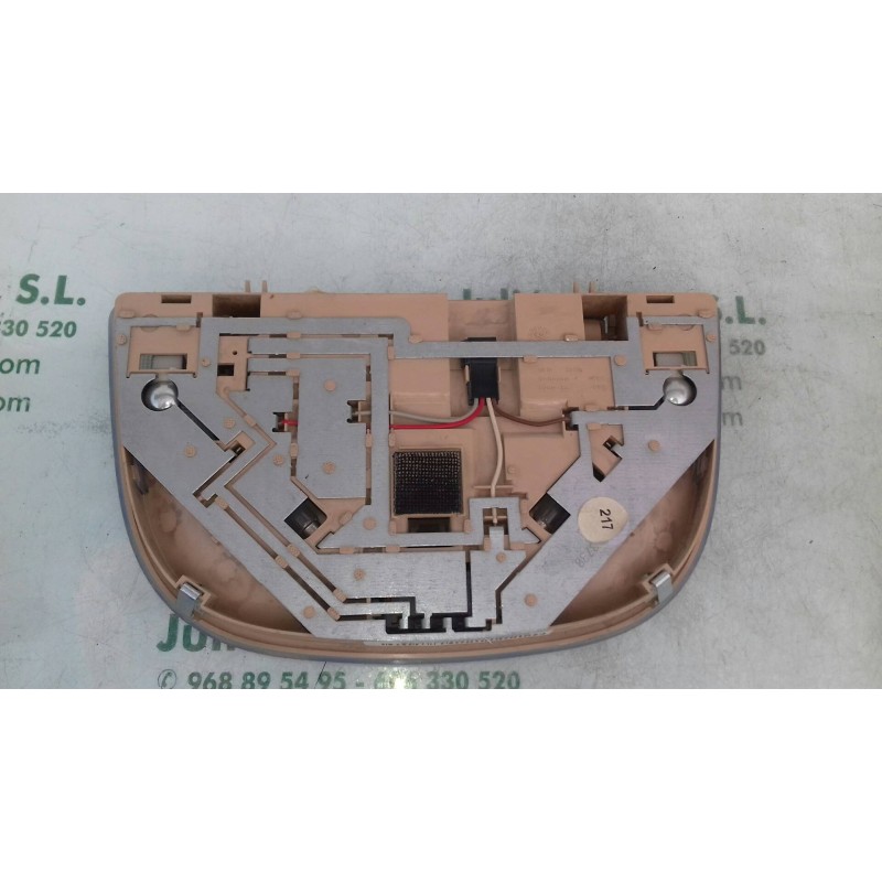 Recambio de luz interior para mercedes-benz clase c (w203) berlina 200 cdi (203.004) referencia OEM IAM A2208200301 ULO3730 TRAS