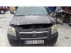 toyota avensis berlina (t25) del año 2005