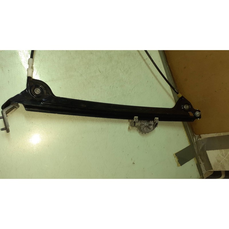 Recambio de elevalunas delantero derecho para bmw serie 1 berlina (e81/e87) 118d referencia OEM IAM 6978846 7165596 ELECTRICO