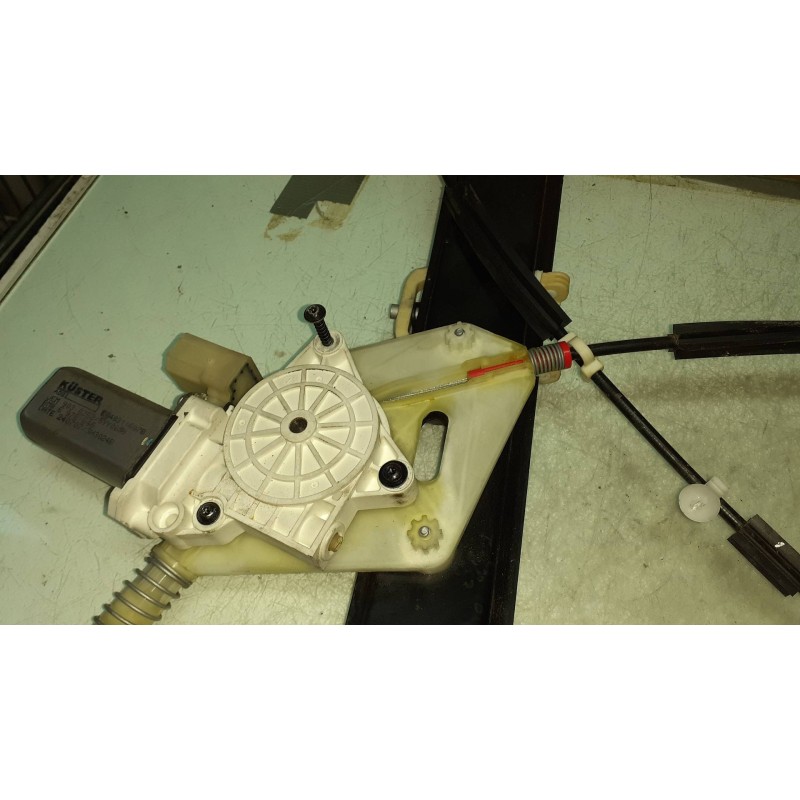 Recambio de elevalunas delantero derecho para bmw serie 1 berlina (e81/e87) 118d referencia OEM IAM 6978846 7165596 ELECTRICO