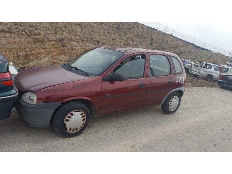 opel corsa b del año 1996