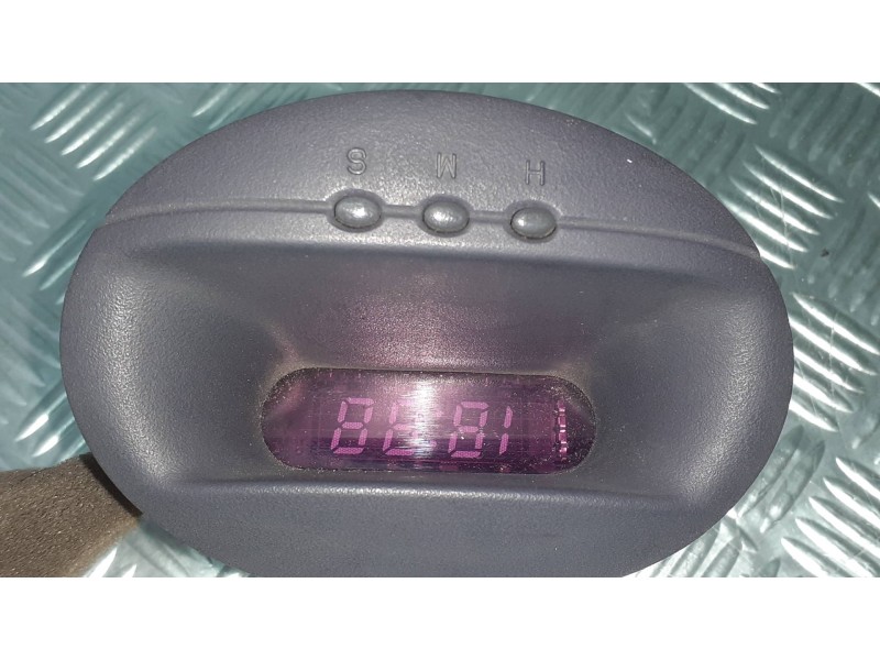 Recambio de pantalla multifuncion para daewoo matiz cd referencia OEM IAM 96323322  RELOJ