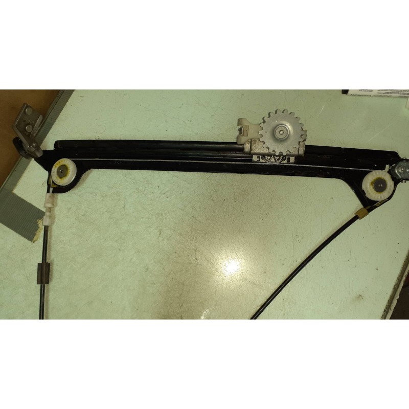 Recambio de elevalunas delantero derecho para bmw serie 1 berlina (e81/e87) 118d referencia OEM IAM 6978846 7165596 ELECTRICO