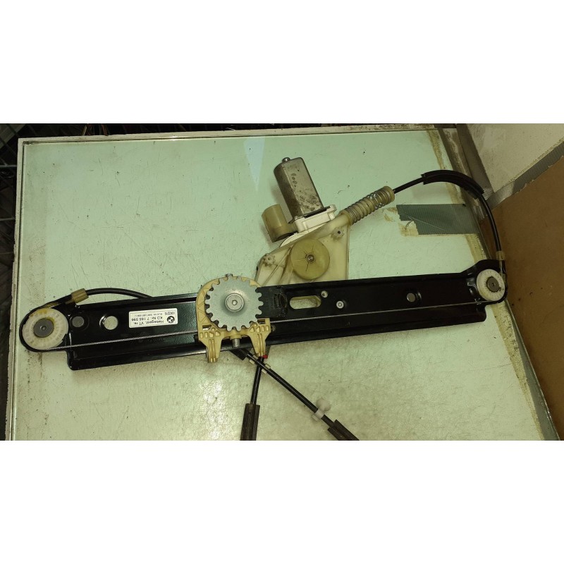 Recambio de elevalunas delantero derecho para bmw serie 1 berlina (e81/e87) 118d referencia OEM IAM 6978846 7165596 ELECTRICO