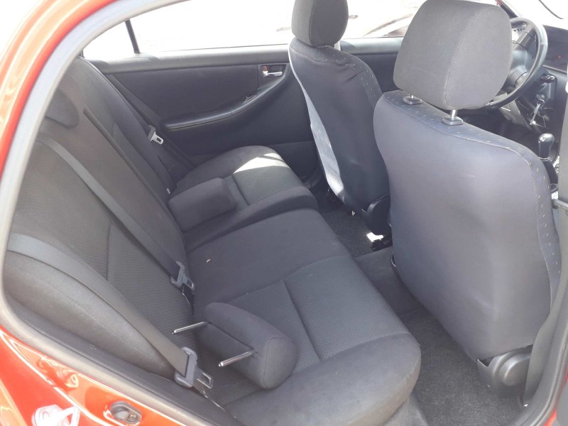 toyota corolla (e12) del año 2004