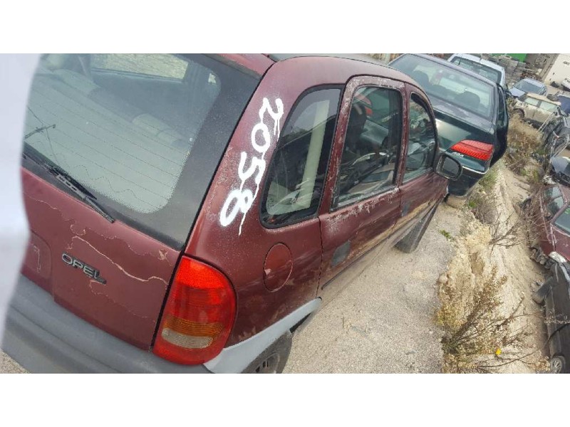 opel corsa b del año 1996