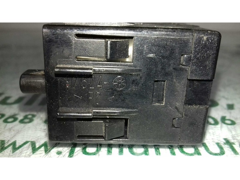 Recambio de pantalla multifuncion para citroen xsara berlina 1.6i exclusive referencia OEM IAM 97524  RELOJ