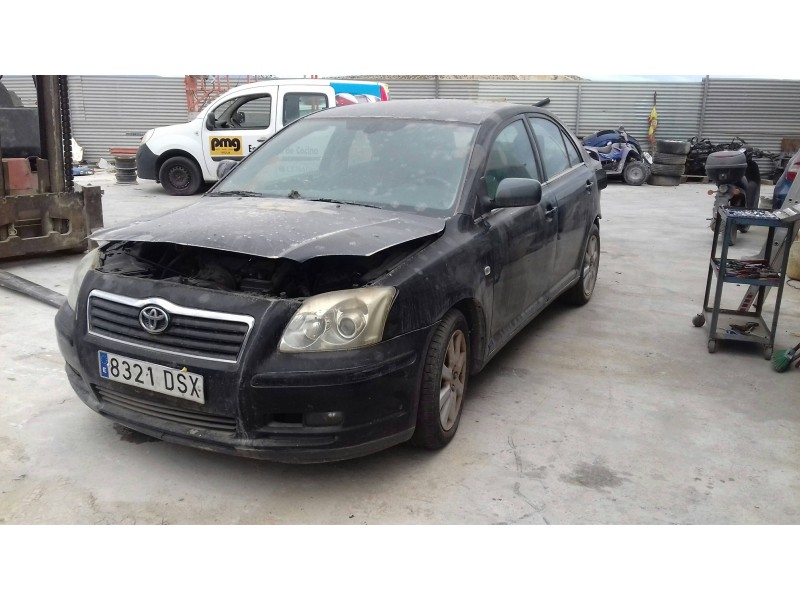 toyota avensis berlina (t25) del año 2005