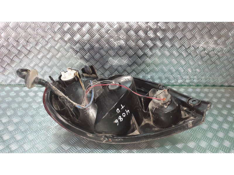 Recambio de piloto trasero derecho para daewoo matiz cd referencia OEM IAM 0320508333  1041999