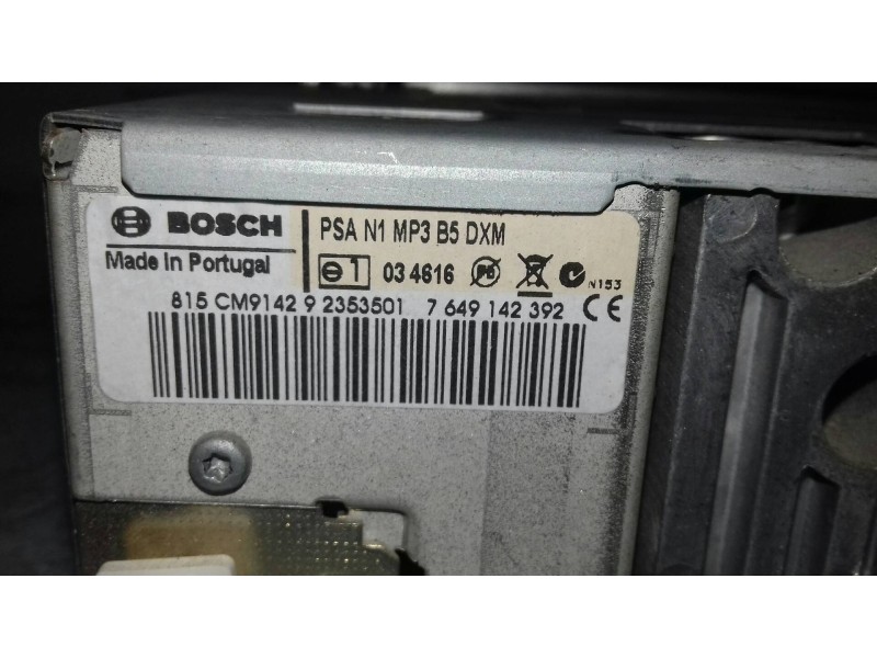Recambio de sistema audio / radio cd para citroen c4 berlina cool referencia OEM IAM 9666967777  BOSCH