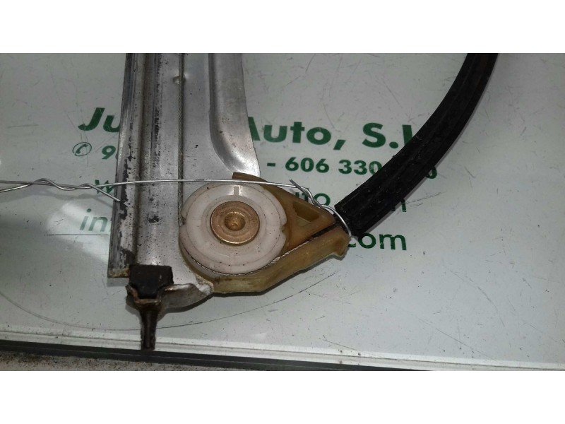 Recambio de elevalunas delantero derecho para citroen xsara picasso 2.0 hdi satisfaction referencia OEM IAM 0130821762  ELECTRIC