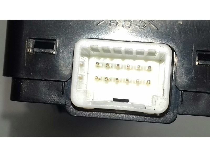 Recambio de centralita motor uce para peugeot 4007 business line referencia OEM IAM 9665465280 0281013666 KIT - BOSCH