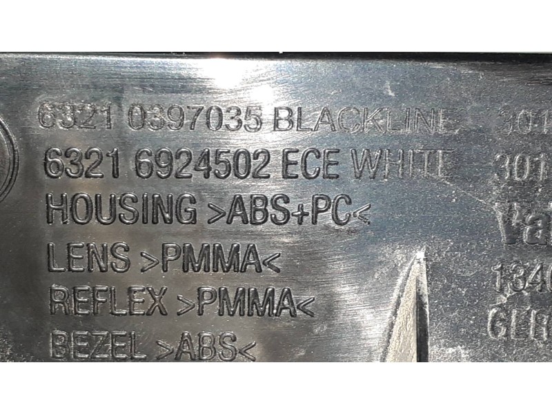 Recambio de piloto trasero derecho para bmw serie 1 berlina (e81/e87) 118d referencia OEM IAM 63210397035  VALEO