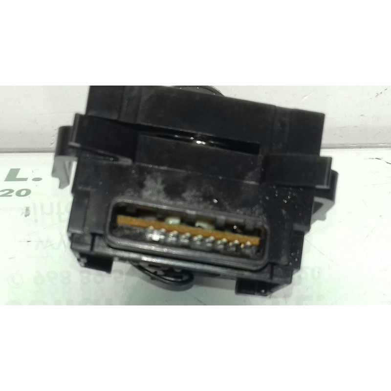 Recambio de mando limpia para peugeot 4007 business line referencia OEM IAM E532016 17D714 
