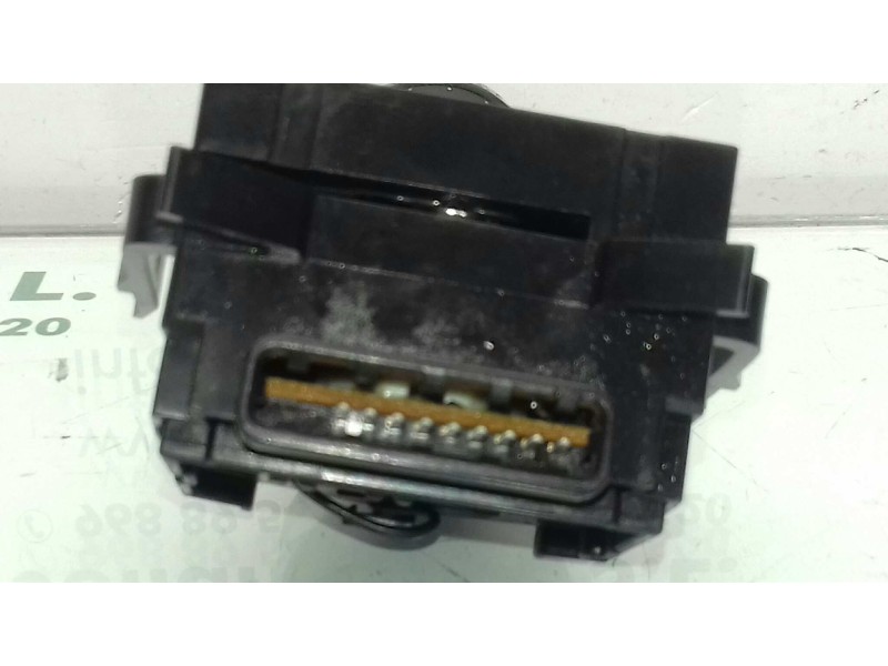 Recambio de mando limpia para peugeot 4007 business line referencia OEM IAM E532016 17D714 