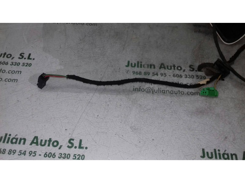 Recambio de retrovisor izquierdo para citroen c4 berlina cool referencia OEM IAM 0309023  ELECTRICO