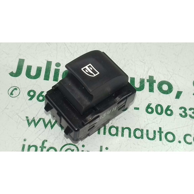 Recambio de mando elevalunas delantero derecho para renault scenic iii dynamique referencia OEM IAM 809600018R  