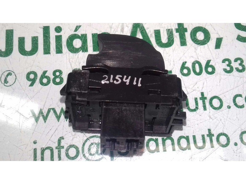 Recambio de mando elevalunas delantero derecho para renault scenic iii dynamique referencia OEM IAM 809600018R  