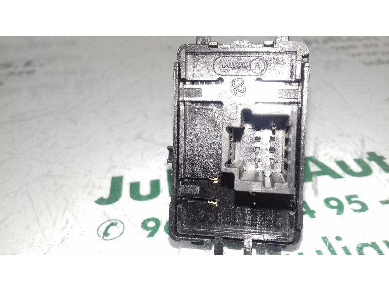Recambio de mando elevalunas delantero derecho para renault scenic iii dynamique referencia OEM IAM 809600018R  