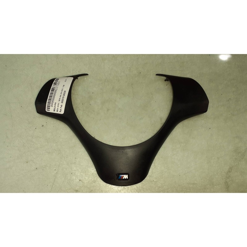 Recambio de moldura para bmw serie 1 berlina (e81/e87) 118d referencia OEM IAM 305579120239  VOLANTE