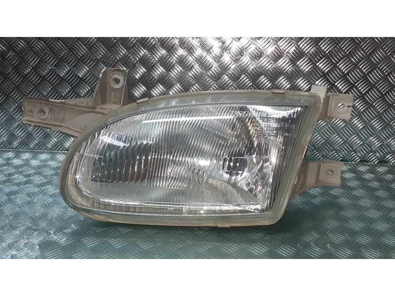 Recambio de faro izquierdo para hyundai accent (x3) 1.3 ls referencia OEM IAM 1010896  