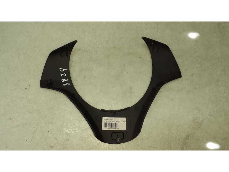 Recambio de moldura para bmw serie 1 berlina (e81/e87) 118d referencia OEM IAM 305579120239  VOLANTE