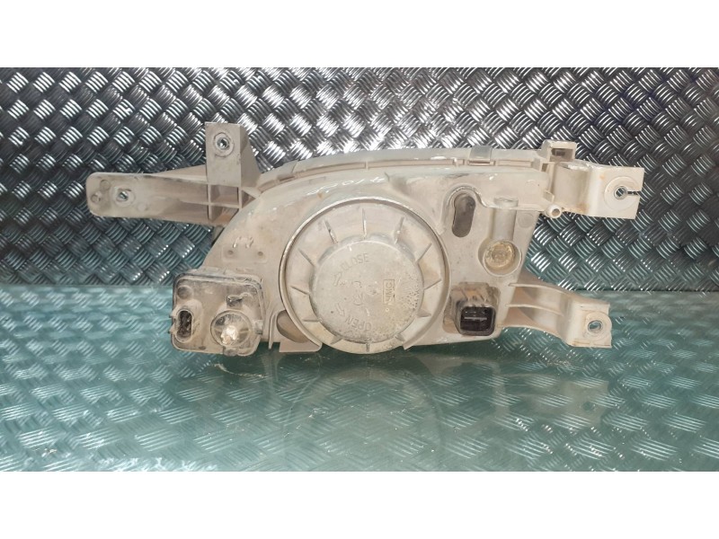 Recambio de faro derecho para hyundai accent (x3) 1.3 ls referencia OEM IAM 1010896  