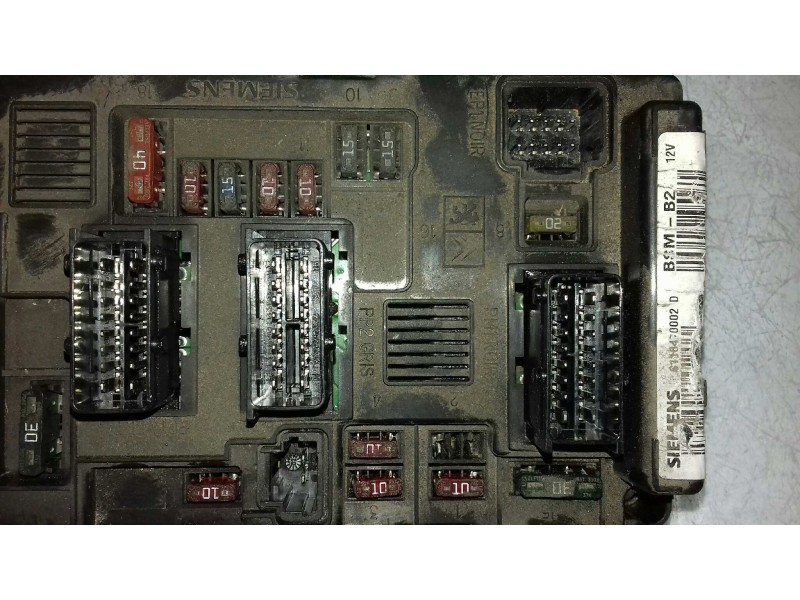 Recambio de caja reles / fusibles para peugeot 206 berlina xt referencia OEM IAM 964349898000 BSM B2 SIEMENS