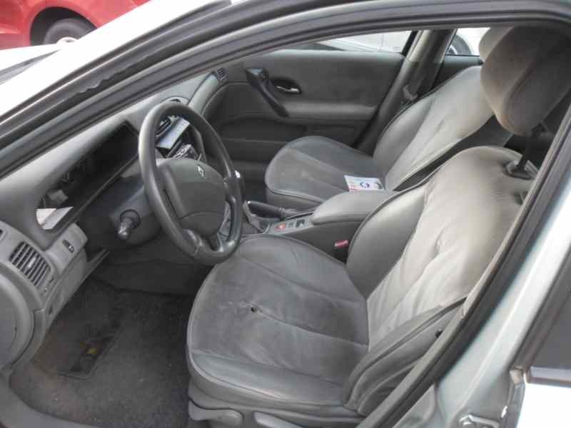 renault laguna ii (bg0) del año 2003