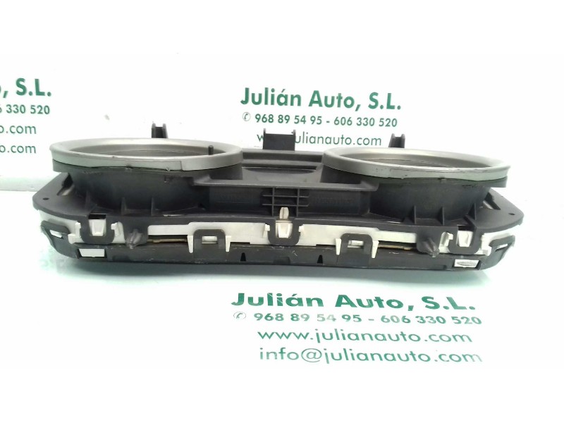 Recambio de cuadro instrumentos para renault megane ii classic berlina confort authentique referencia OEM IAM 8200399695  