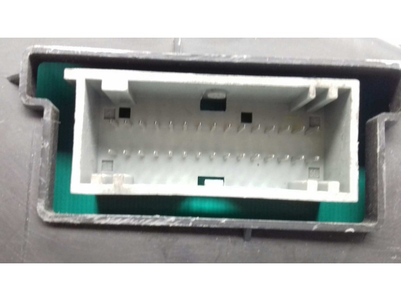 Recambio de cuadro instrumentos para renault megane ii classic berlina confort authentique referencia OEM IAM 8200399695  