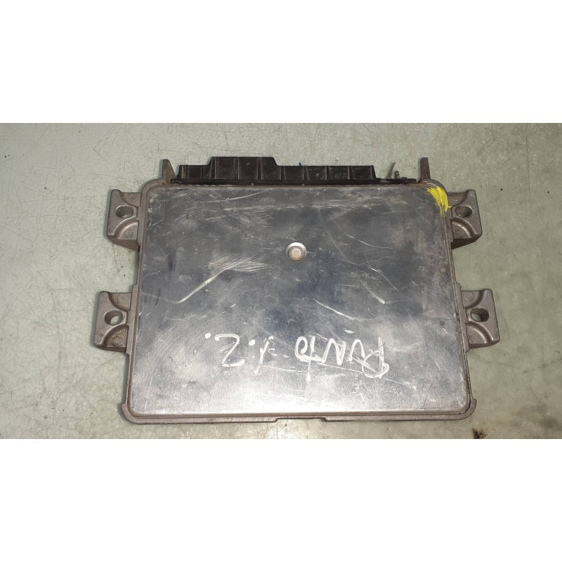 Recambio de centralita motor uce para fiat punto berl. (176) 75 el referencia OEM IAM 46439052 6160021809 MAGNETI MARELLI