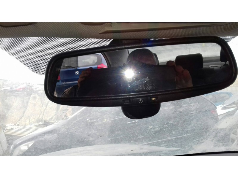 toyota avensis berlina (t25) del año 2005