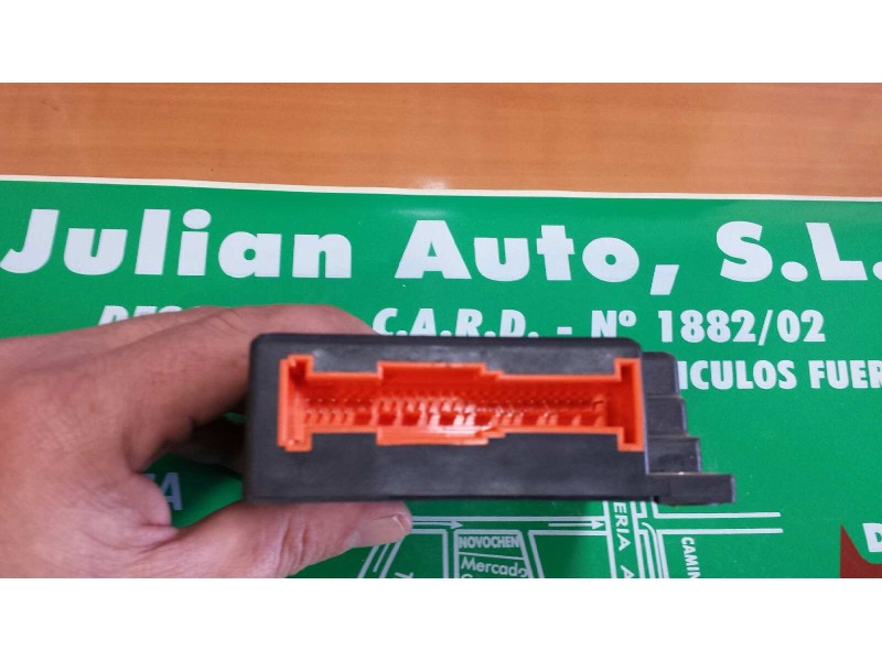 Recambio de centralita airbag para citroen c5 berlina 2.2 hdi exclusive automático referencia OEM IAM 9648403180  TEMIC
