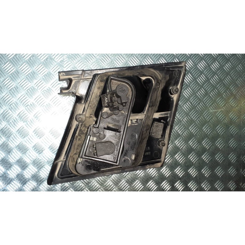 Recambio de piloto trasero izquierdo interior para nissan primera berlina (p11) 2.0 navigation referencia OEM IAM 23070102  