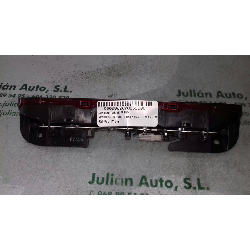 Recambio de luz central de freno para nissan x-trail (t30) titanium pack referencia OEM IAM P1842  2 PINES