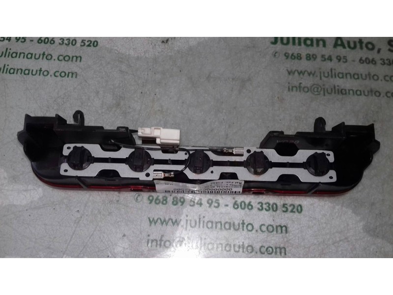 Recambio de luz central de freno para nissan x-trail (t30) titanium pack referencia OEM IAM P1842  2 PINES