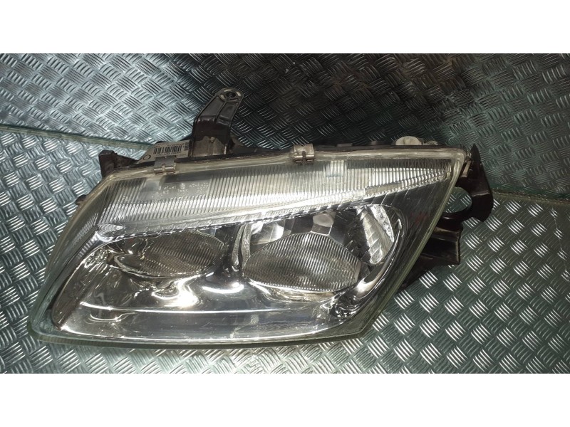 Recambio de faro izquierdo para nissan almera (n16/e) line up referencia OEM IAM 89004856 08H42 26026BN011