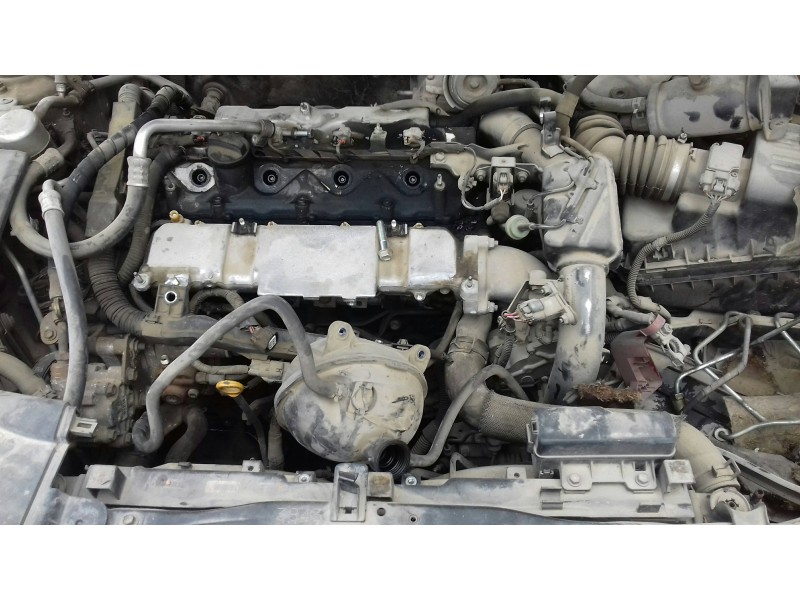 toyota avensis berlina (t25) del año 2005