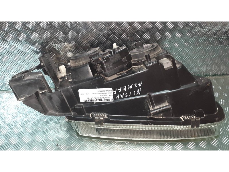 Recambio de faro izquierdo para nissan almera (n16/e) line up referencia OEM IAM 89004856 08H42 26026BN011