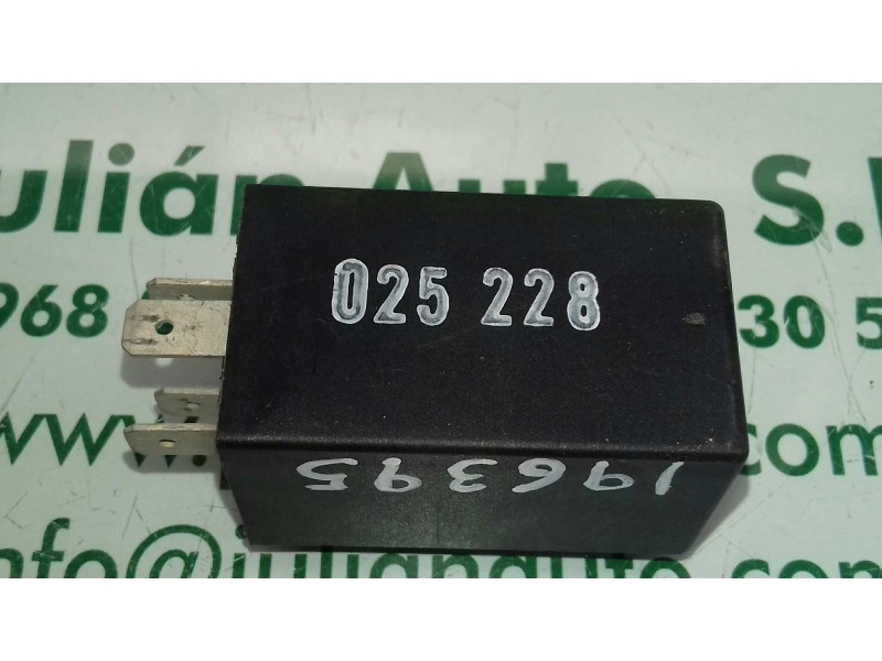 Recambio de rele para audi a8 (d2) 4.2 v8 32v referencia OEM IAM 4D0907131 025228 RELE 382