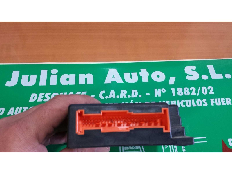 Recambio de centralita airbag para citroen c5 berlina 2.0 hdi x referencia OEM IAM 9641968380  TEMIC